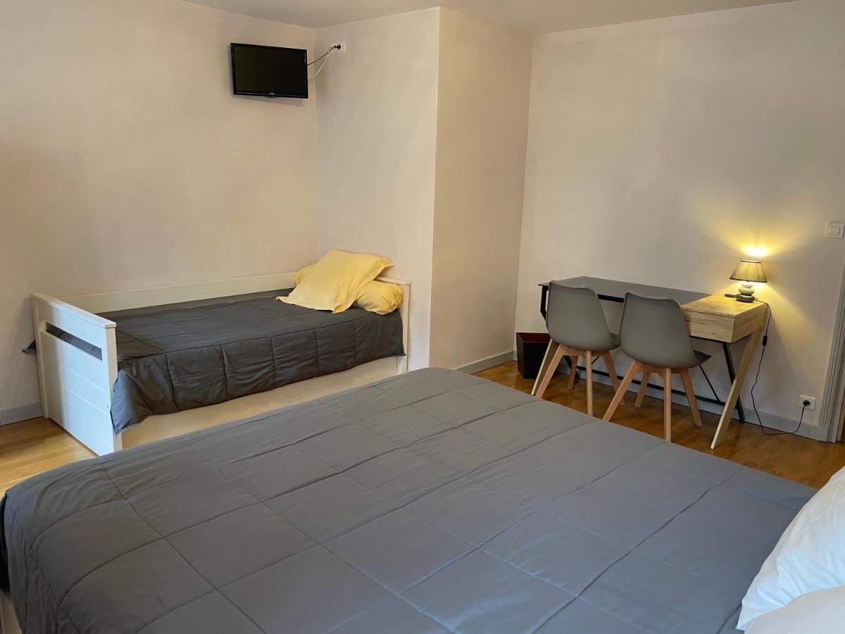 Auberge De Margot Usson Buitenkant foto