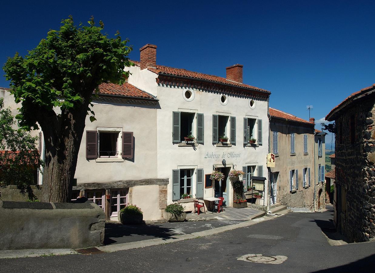 Auberge De Margot Usson Buitenkant foto